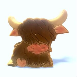 Hand Crafted Brown Highland Cow Candle